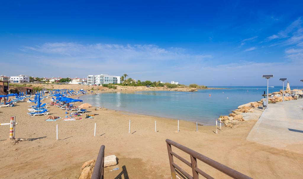 Villa Meredith Паралимни Номер фото